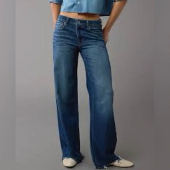 American Eagle Dreamy Drape Low-Rise Baggy Wide Leg Jean Size 16L - Picture 1 of 9